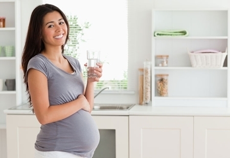 Uống nước l&aacute; vối thường xuy&ecirc;n gi&uacute;p ngăn ngừa tiểu đường khi mang thai