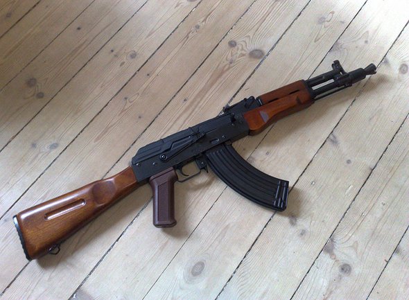 S&uacute;ng trường AK-47s (Nga)