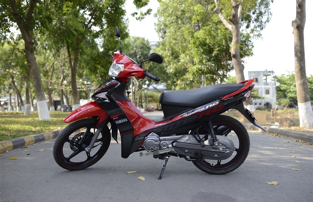 So s&aacute;nh sức mạnh của Suzuki Viva v&agrave; Sirius Fi