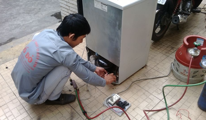 tủ lạnh hỏng do điện chập chờn