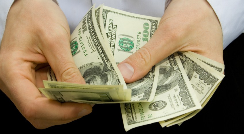 Những người đi vay sẽ l&agrave; đối tượng bị t&aacute;c động nhiều nhất từ việc FED tăng l&atilde;i suất