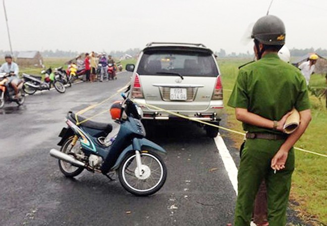 Hiện trường vụ việc ở ấp 9 X&aacute;ng, x&atilde; Đ&ocirc;ng H&ograve;a (An Minh, Ki&ecirc;n Giang). Ảnh: Tuổi Trẻ.