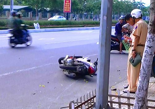 Hiện trường vụ tai nạn giao th&ocirc;ng g&acirc;y chết người ở Đ&agrave; Nẵng