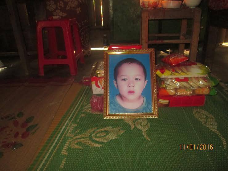 Vụ tai nạn chết đuối thương t&acirc;m khiến b&eacute; trai Kha Đức Hiếu phải từ gi&atilde; c&otilde;i đời khi c&ograve;n qu&aacute; nhỏ