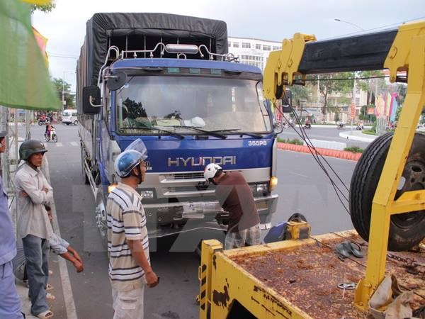 Hiện trường vụ tai nạn giao th&ocirc;ng tại C&agrave; Mau
