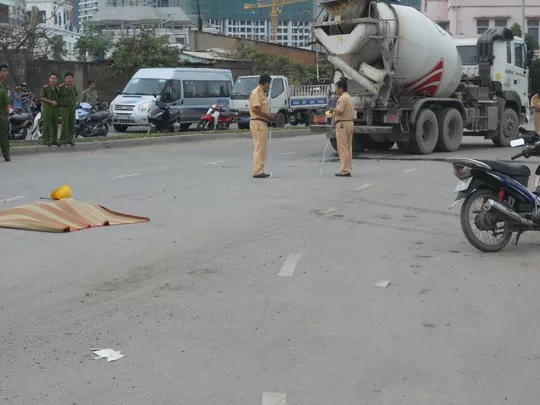 Hiện trường vụ tai nạn giao th&ocirc;ng. Ảnh: Người 13Win18 cá cược thể thao