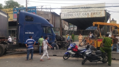 Hiện trường vụ tai nạn giao th&ocirc;ng