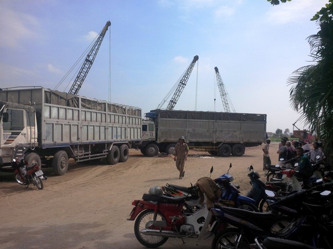 Hi&ecirc;̣n trường tai nạn giao th&ocirc;ng khi&ecirc;́n phụ nữ bán bánh dạo tử vong tại ch&ocirc;̃