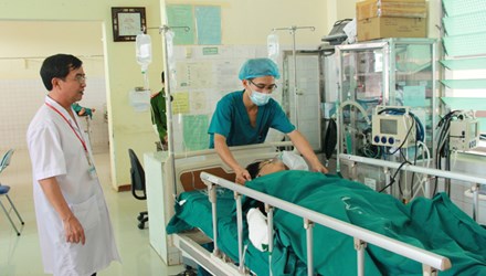 Bệnh viện đa khoa Đắk Lắk cứu sống nạn nh&acirc;n bị vỡ tim gan, dập phổi v&igrave; tai nạn giao th&ocirc;ng sau ca phẫu thuật d&agrave;i 4 tiếng
