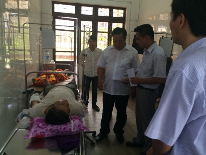 Lãnh đạo Công ty Vận hành và Bảo trì đường cao tốc thăm hỏi nạn nhân trong vụ tai nạn giao thông 