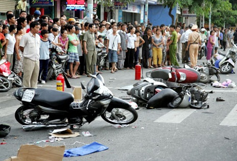 Số tai nạn giao th&ocirc;ng ng&agrave;y Tết 2015 c&oacute; giảm so với năm trước