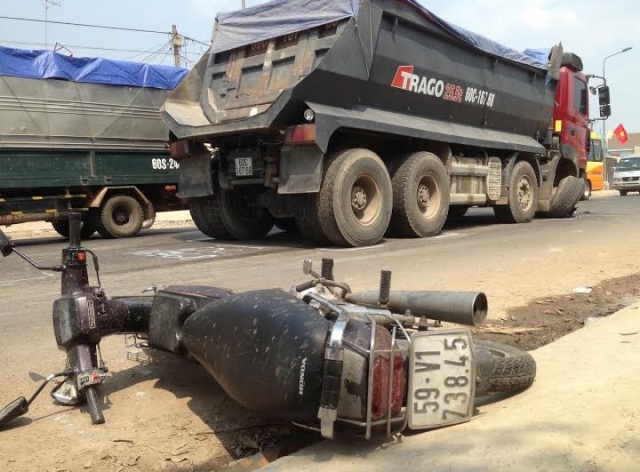Hiện trường vụ tai nạn giao th&ocirc;ng nghi&ecirc;m trọng ở Đồng Nai