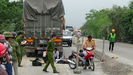 Tai nạn thương t&acirc;m xảy ra tr&ecirc;n đoạn đường giao nhau ở H&agrave; Tĩnh