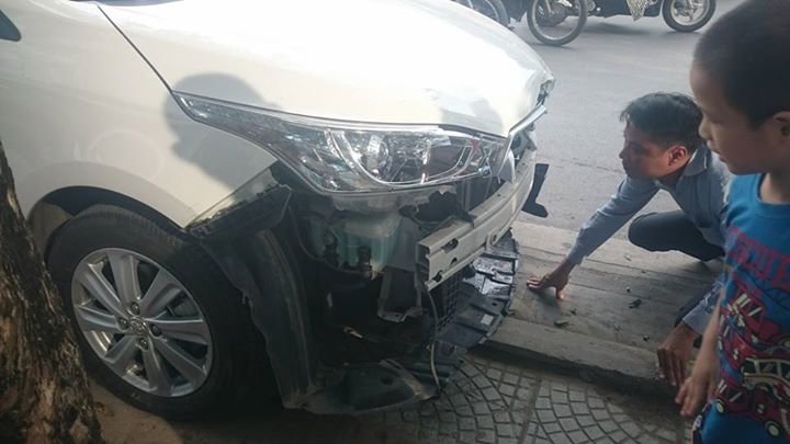 Chiếc xe được cứu hộ đưa về cơ quan chức năng