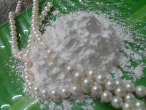 Bột ngọc trai chứa nhiều dưỡng chất gi&uacute;p da s&aacute;ng đẹp từ b&ecirc;n trong 