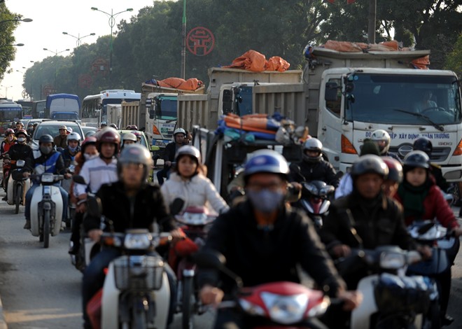 Tạm cấm xe tải trong dịp Tết Nguy&ecirc;n đ&aacute;n B&iacute;nh Th&acirc;n 2016