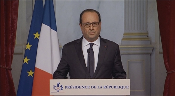 Tổng thống Ph&aacute;p Francois Hollande tuy&ecirc;n bố sẽ kh&ocirc;ng nh&acirc;n nhượng với những kẻ g&acirc;y ra vụ tấn c&ocirc;ng khủng bố đẫm m&aacute;u n&agrave;y