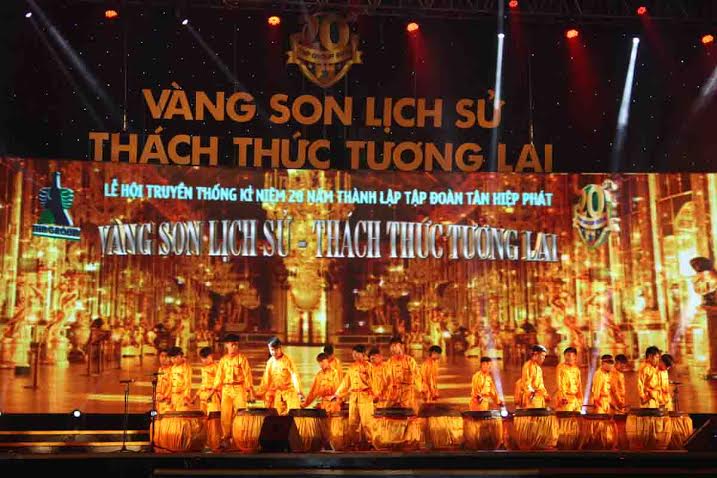 t&acirc;n hiệp ph&aacute;t, lịch sử v&agrave;ng son, tương lai, nước giải kh&aacute;t