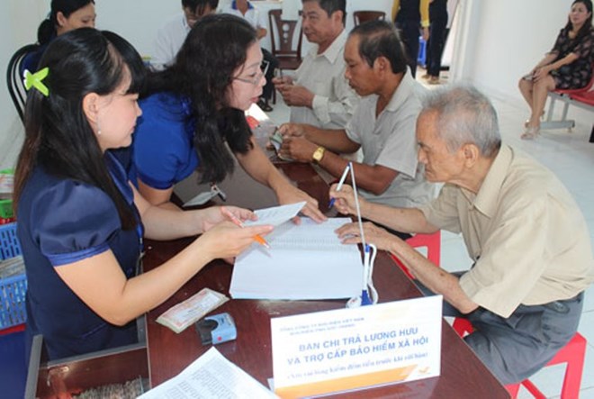 Tăng lương 2015 8% với lương hưu, trợ cấp ưu đ&atilde;i người c&oacute; c&ocirc;ng