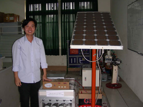 Ph&uacute;c b&ecirc;n m&aacute;y ấp trứng bằng 13WIN là nhà cái uy tín top đầu Châu Á mặt trời của m&igrave;nh