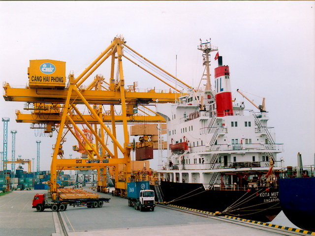 th&agrave;nh c&ocirc;ng của năm 2015 l&agrave; nỗ lực lớn của cảng Hải Ph&ograve;ng