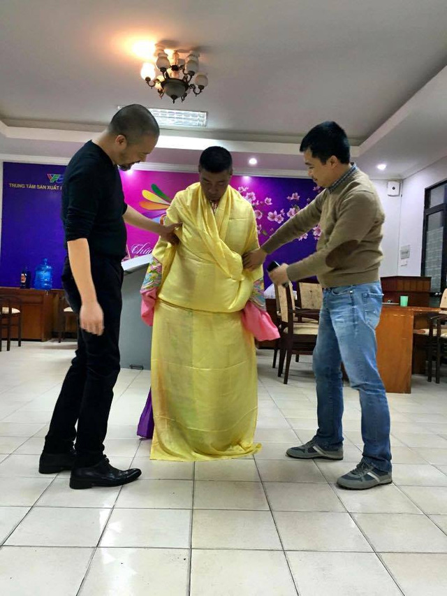 T&aacute;o Qu&acirc;n 2016: Sốc trước trang phục &lsquo;độc nhất v&ocirc; nhị&rsquo; của c&ocirc; Đẩu 
