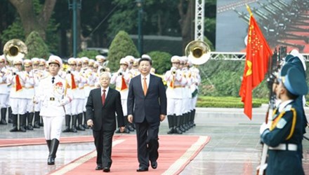 Tổng B&iacute; thư Ban Chấp h&agrave;nh Trung ương Đảng Cộng sản Việt Nam Nguyễn Ph&uacute; Trọng v&agrave; Tổng B&iacute; thư, Chủ tịch Trung Quốc Tập Cận B&igrave;nh. 