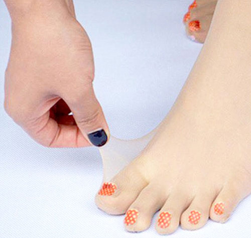 Giới trẻ ph&aacute;t cuồng với mốt tất nail 
