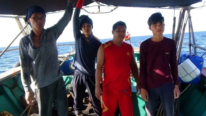 24 ngư dân trên các tàu cá Trung Quốc đều không mang giấy tờ tuỳ thân, không xuất trình được giấy tờ đăng ký phương tiện