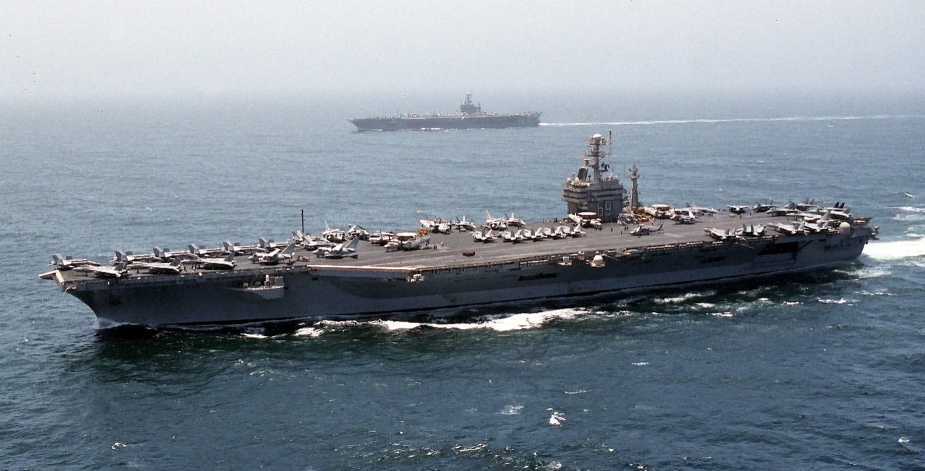t&agrave;u USS Dwight D. Eisenhower được triển khai từ bờ biển ph&iacute;a Đ&ocirc;ng của Mỹ