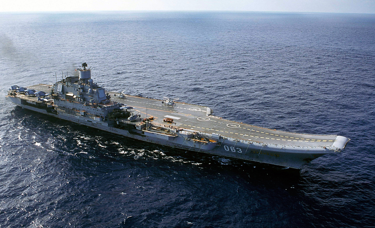 Tàu sân bay Đô Đốc Kuznetsov được trang bị hệ thống vũ khí mạnh mẽ Tàu sân bay Đô Đốc Kuznetsov được trang bị hệ thống vũ khí mạnh mẽ