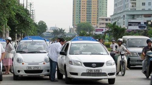 Giá taxi Việt Nam cao gần gấp đôi Singapore Giá taxi Việt Nam cao gần gấp đôi Singapore