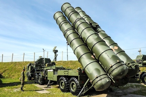 T&ecirc;n lửa S-400 - hệ thống ph&ograve;ng thủ h&agrave;ng đầu của Nga 