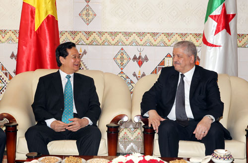 Thủ tướng Cộng h&ograve;a Algeria