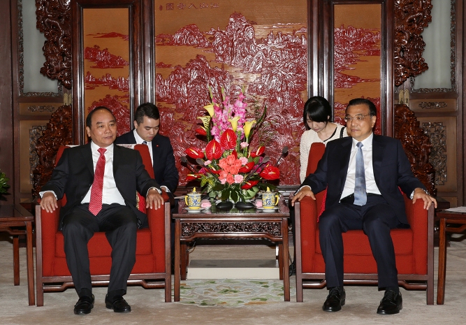 Ph&oacute; Thủ tướng Nguyễn Xu&acirc;n Ph&uacute;c v&agrave; Thủ tướng Trung Quốc L&yacute; Khắc Cường