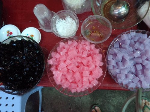 Mầu sắc thạch b&aacute;n c&acirc;n đa dạng, phong ph&uacute;, bắt mắt
