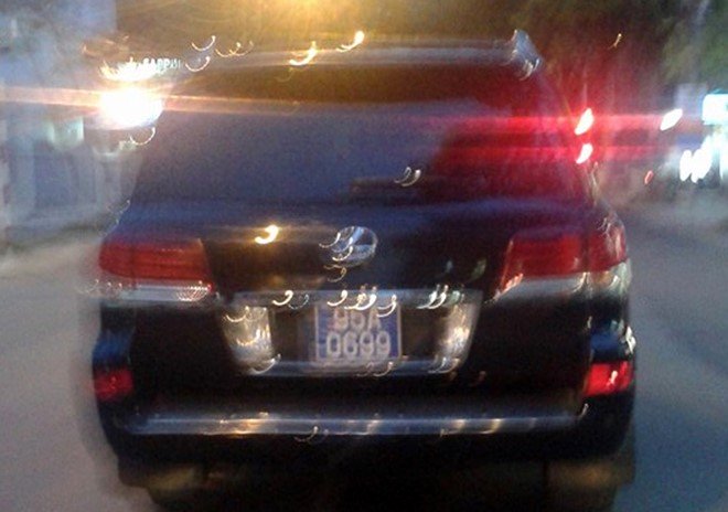 Trong những tin tức thời sự 24h hôm nay có việc Lexus của Phó chủ tịch tỉnh gắn biển xanh tồn kho