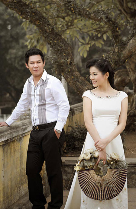 Cặp đôi này đã có 1 cậu con trai đầu lòng kháu khỉnh và cuộc sống đầy đủ, trọn vẹn của Lệ Quyên - Đức Huy đang là niềm ao ước của rất nhiều nghệ sĩ trong làng giải trí. Cặp đôi này đã có 1 cậu con trai đầu lòng kháu khỉnh và cuộc sống đầy đủ, trọn vẹn của Lệ Quyên - Đức Huy đang là niềm ao ước của rất nhiều nghệ sĩ trong làng giải trí.