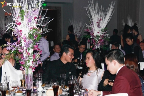  Dù sánh đôi bên nhau trong nhiều sự kiện, các bức ảnh chung được 2 người thi nhau đăng tải trên trang cá nhân đầy tình cảm, thế nhưng cặp đôi này vẫn chưa một lần nào xác nhận mối quan hệ của mình.