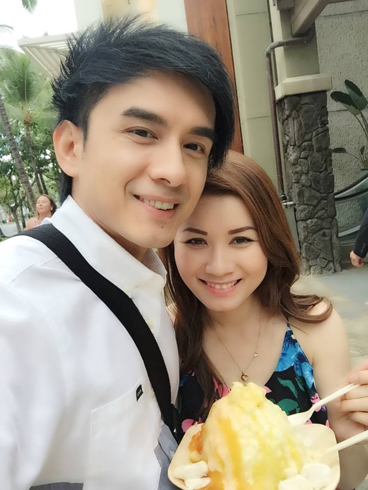 Ngôi nhà có 1 phòng khách rộng, 3 phòng ngủ, 2 phòng tắm được thiết kế đẹp mắt. 