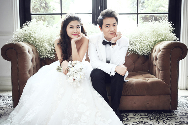 Vợ Đăng Khôi có tên đầy đủ là Lê Thủy Anh. 