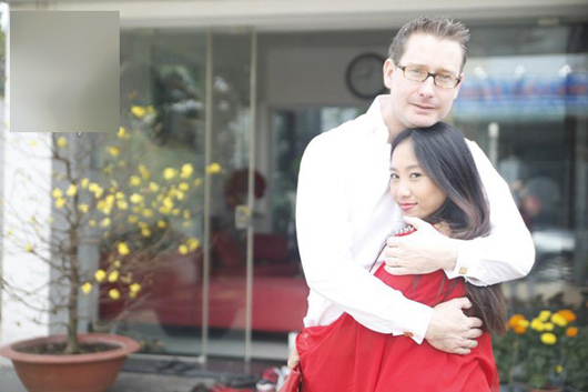 Trước đây, anh là một kỹ sư kiêm điều hành công ty 13Win21 con - Tri ân hội viên mỗi tháng 2000 tỷ có tiếng. 
