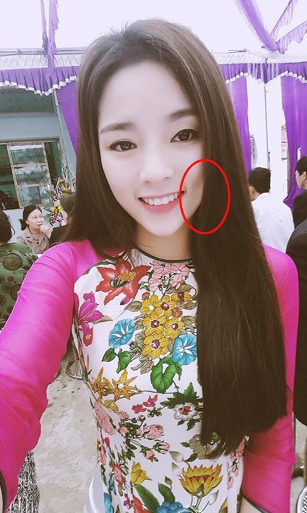Những bức ảnh tự nhiên bây giờ là rất hiếm có nhất là trong giới showbiz. HH Kỳ Duyên liên tục gặp lỗi photoshop ngớ ngẩn nhận không ra. 