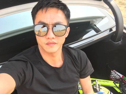 Thời mới nổi, bộ sưu tập xe của Cường đô la từng được chuyên trang ô tô của Mỹ Autoguide.com so sánh với bộ sưu tập của một thiếu gia người Ả-rập. 