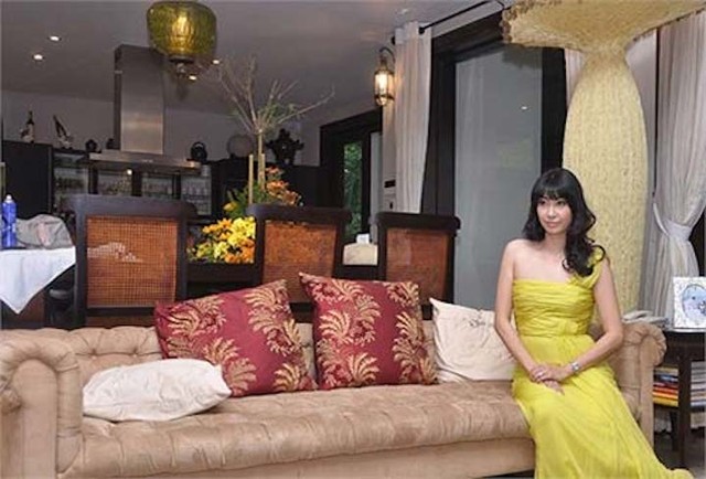 Tuy nhiên, cuộc hôn nhân ngắn ngủi ấy đã kết thúc chóng vánh.