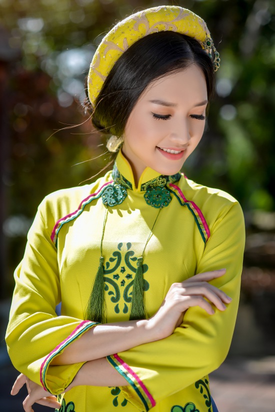 Một số hình ảnh áo dài trước đây của Ngọc Trân. 