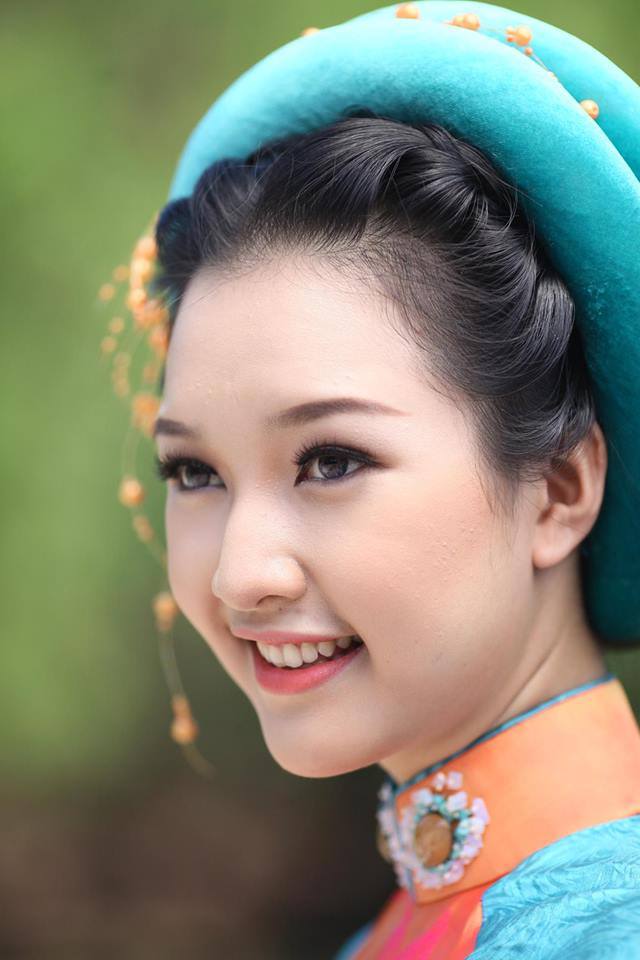 Ngọc Trân luôn đạt những thành tích cao khi tham gia các cuộc thi hùng biện và sắc đẹp.