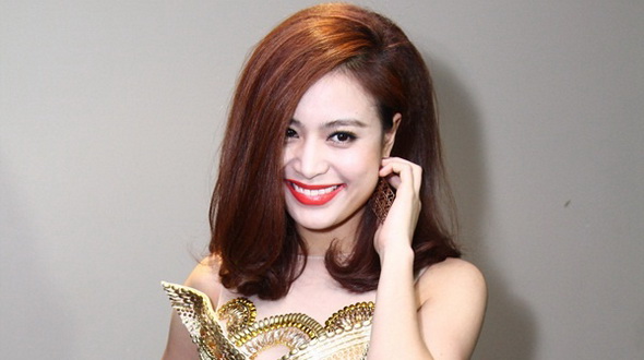 Với MV I'm gonna Break mới nhất, Hoàng Thùy Linh đang dần chứng tỏ sự sáng tạo trong nghệ thuật. Với MV I'm gonna Break mới nhất, Hoàng Thùy Linh đang dần chứng tỏ sự sáng tạo trong nghệ thuật.