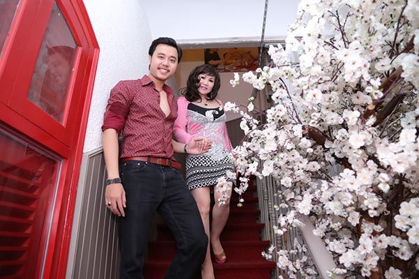 Có thông tin cho rằng, Yvonne Thúy Hoàng chỉ về Việt Nam trong 2012, nhưng sự thật chị đã bắt đầu về Việt Nam làm việc từ năm 2000. Có thông tin cho rằng, Yvonne Thúy Hoàng chỉ về Việt Nam trong 2012, nhưng sự thật chị đã bắt đầu về Việt Nam làm việc từ năm 2000.