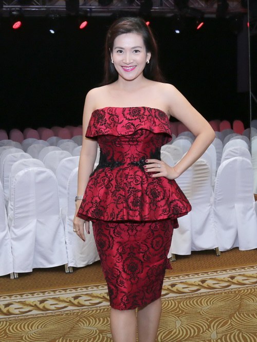 Còn với Anh Thơ, chị cảm nhận được phía sau ánh hào quang, Bình Minh là một người đàn ông đầy nghị lực, sống nghiêm túc và biết trân trọng những giá trị tinh thần, đặc biệt là tình cảm Đăng ký và nhận 60K 24 bao lì xì miễn phí mỗi ngày.